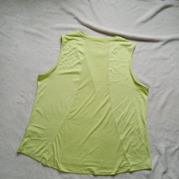 Avia Athletic Capri (L)& Tank (XL) Outfit - Picture 3 of 14